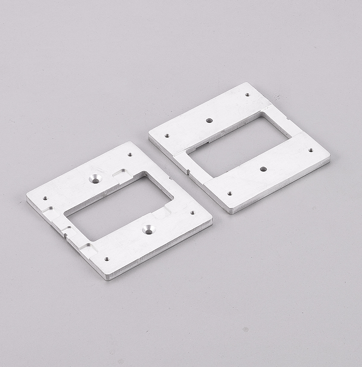 Custom Nickel Plated Aluminium Busbar For High Conductivity & Lightweight Power Connection Solutions